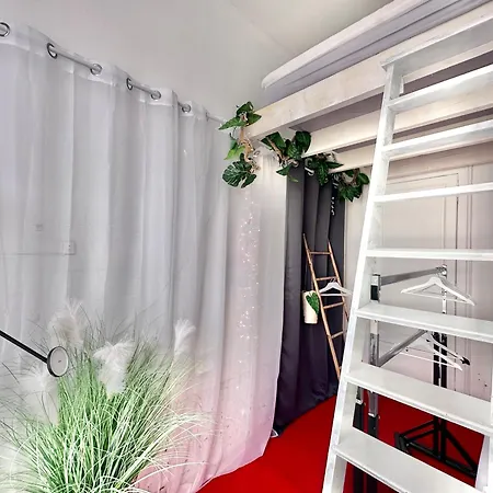 Espace Nuit Avec Balcon Et Lit Double En Mezzanine * توركوان